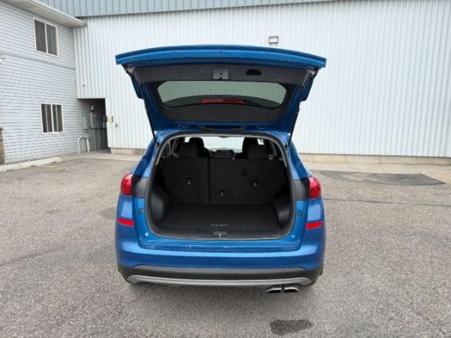 2019 BLUE /Black Hyundai Tucson (KM8J3CAL8KU) with an Theta 24L I-4 gasoline direct injection engine, Automatic transmission, located at 1175 N Woodruff Ave, Idaho Falls, ID, 83401, 43.506901, -111.999657 - At Timberline Auto, finding a great deal on your next vehicle is always easy! Our experienced sales staff's goal is to help find you the right vehicle at the right price! Our knowledgeable finance department has options for almost any credit score. We offer extended service contract options to prote - Photo#34