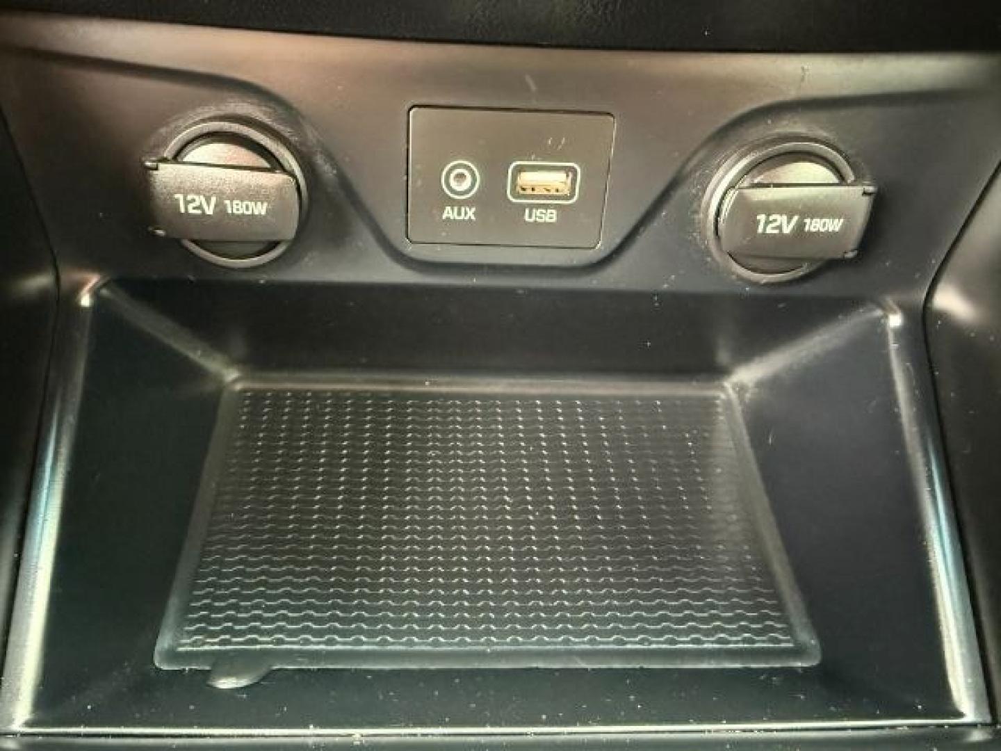 2019 BLUE /Black Hyundai Tucson (KM8J3CAL8KU) with an Theta 24L I-4 gasoline direct injection engine, Automatic transmission, located at 1175 N Woodruff Ave, Idaho Falls, ID, 83401, 43.506901, -111.999657 - At Timberline Auto, finding a great deal on your next vehicle is always easy! Our experienced sales staff's goal is to help find you the right vehicle at the right price! Our knowledgeable finance department has options for almost any credit score. We offer extended service contract options to prote - Photo#48