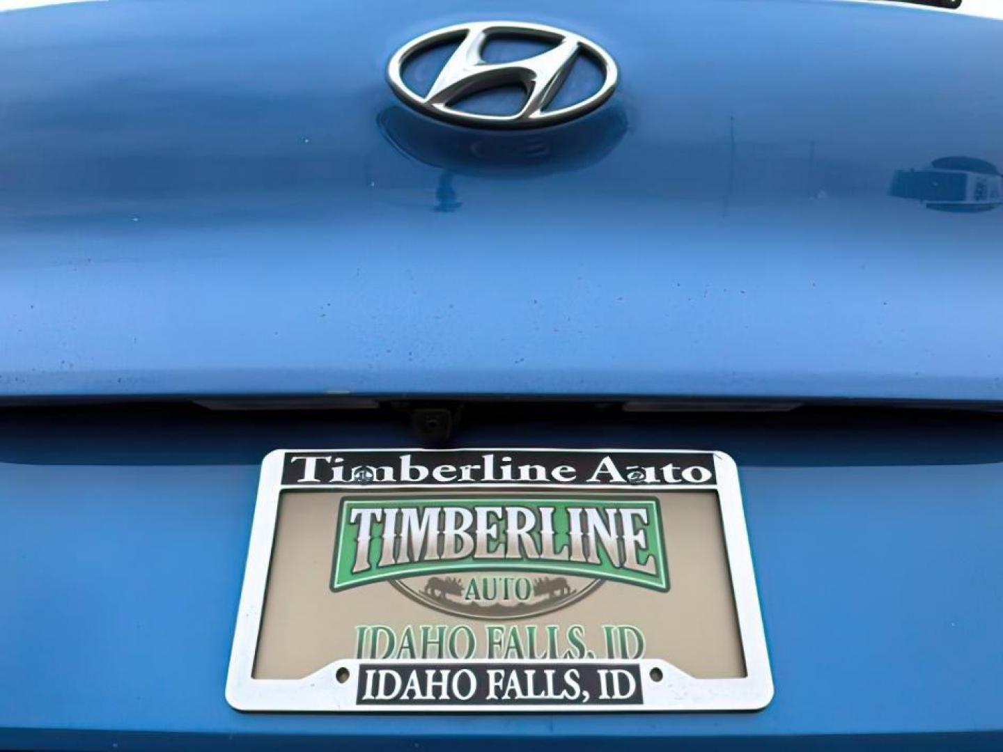 2019 BLUE /Black Hyundai Tucson (KM8J3CAL8KU) with an Theta 24L I-4 gasoline direct injection engine, Automatic transmission, located at 1175 N Woodruff Ave, Idaho Falls, ID, 83401, 43.506901, -111.999657 - At Timberline Auto, finding a great deal on your next vehicle is always easy! Our experienced sales staff's goal is to help find you the right vehicle at the right price! Our knowledgeable finance department has options for almost any credit score. We offer extended service contract options to prote - Photo#4