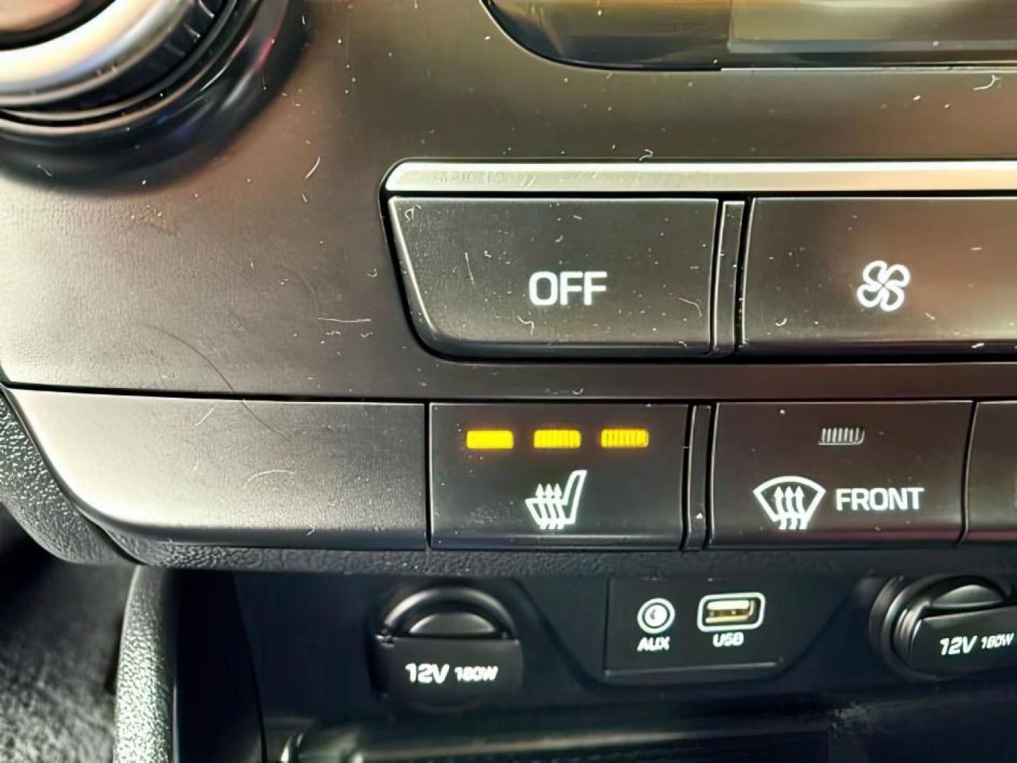 2019 BLUE /Black Hyundai Tucson (KM8J3CAL8KU) with an Theta 24L I-4 gasoline direct injection engine, Automatic transmission, located at 1175 N Woodruff Ave, Idaho Falls, ID, 83401, 43.506901, -111.999657 - At Timberline Auto, finding a great deal on your next vehicle is always easy! Our experienced sales staff's goal is to help find you the right vehicle at the right price! Our knowledgeable finance department has options for almost any credit score. We offer extended service contract options to prote - Photo#20