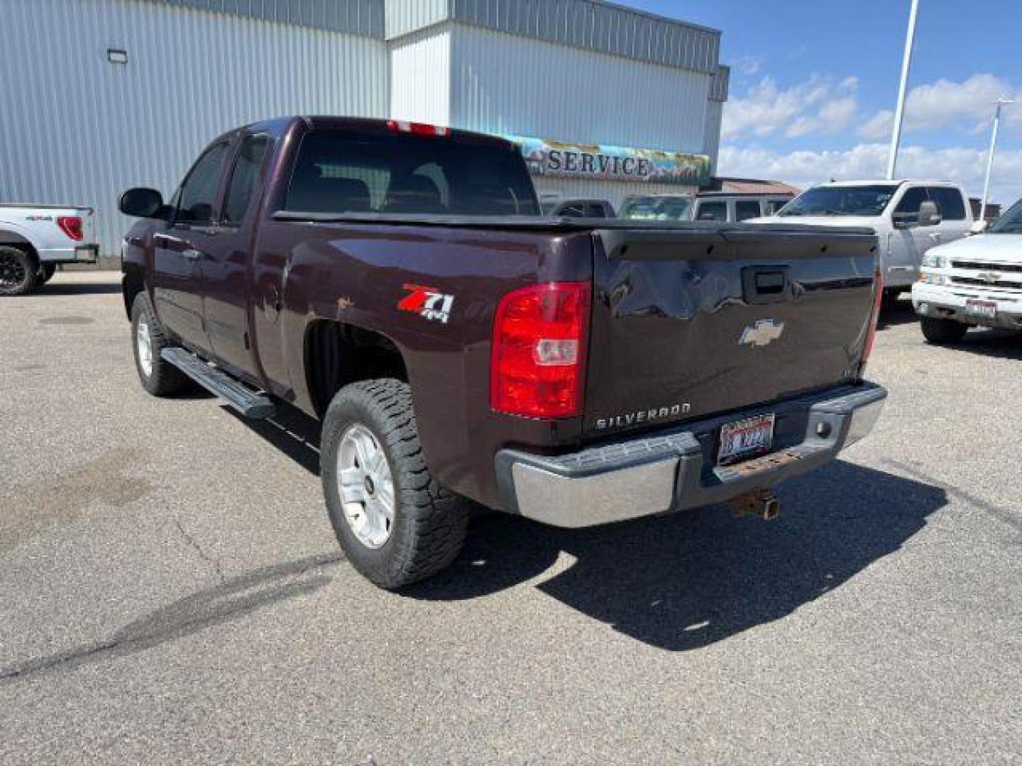 2008 Chevrolet Silverado 1500 (2GCEK19J181) , located at 1175 N Woodruff Ave, Idaho Falls, ID, 83401, 43.506901, -111.999657 - ... Read the full description on our Website at: www.usedtrucksidahofalls.com - Photo#2