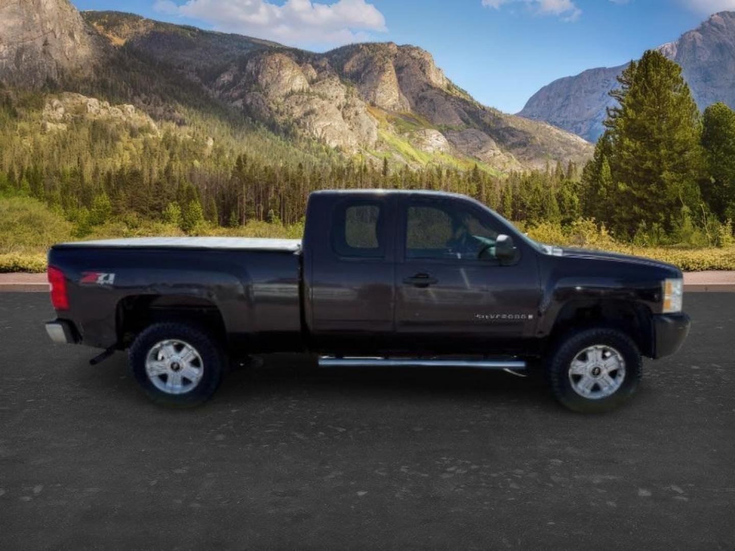 2008 Dark Cherry Metallic /Ebony Chevrolet Silverado 1500 (2GCEK19J181) with an Vortec 53L V-8 regular unleaded engine, Automatic transmission, located at 1175 N Woodruff Ave, Idaho Falls, ID, 83401, 43.506901, -111.999657 - At Timberline Auto, finding a great deal on your next vehicle is always easy! Our experienced sales staff's goal is to help find you the right vehicle at the right price! Our knowledgeable finance department has options for almost any credit score. We offer extended service contract options to prote - Photo#5