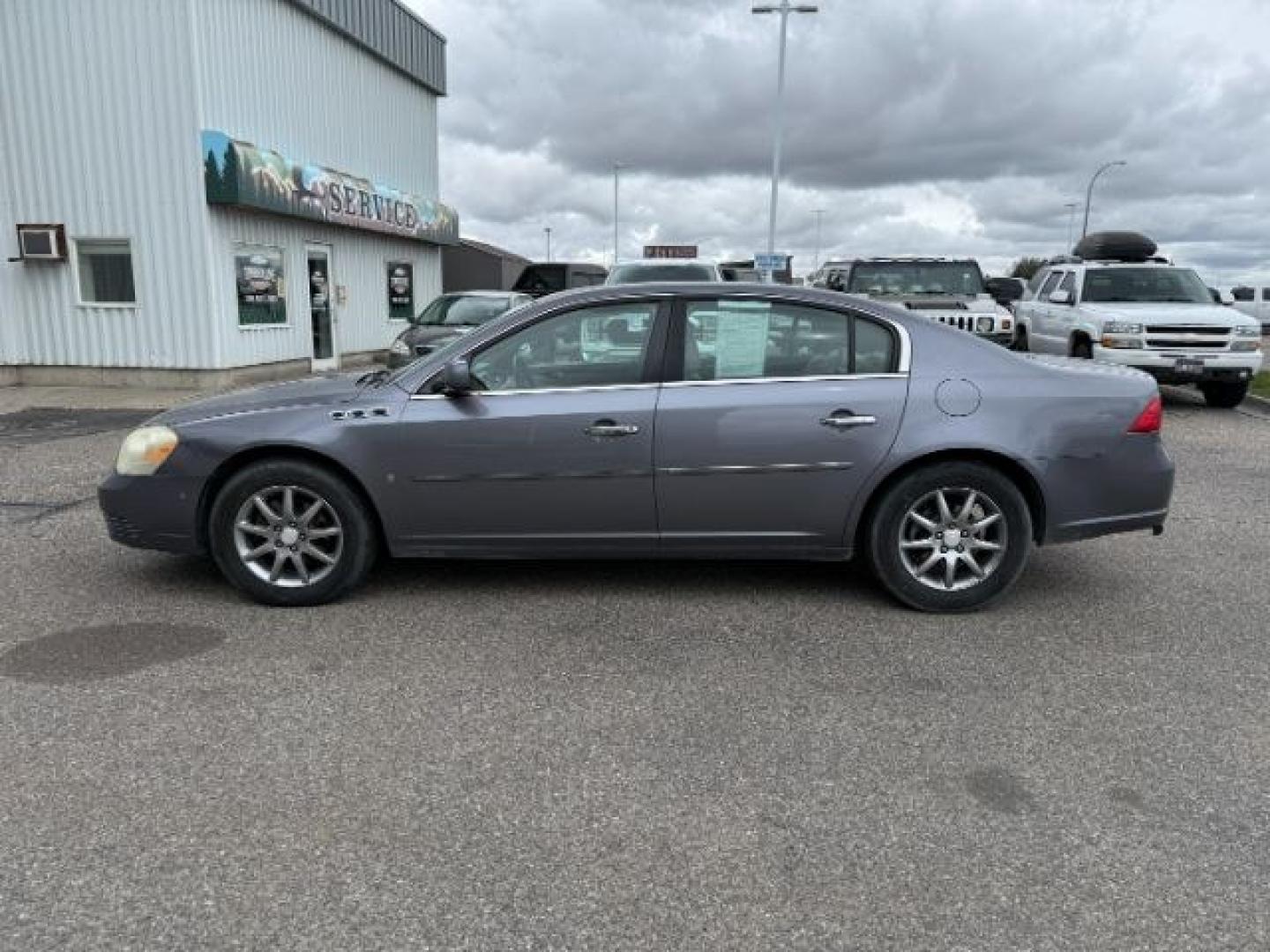 2007 GRAY /Titanium Buick Lucerne (1G4HD57257U) with an 38L V-6 regular unleaded engine, Automatic transmission, located at 1175 N Woodruff Ave, Idaho Falls, ID, 83401, 43.506901, -111.999657 - At Timberline Auto, finding a great deal on your next vehicle is always easy! Our experienced sales staff's goal is to help find you the right vehicle at the right price! Our knowledgeable finance department has options for almost any credit score. We offer extended service contract options to prote - Photo#21
