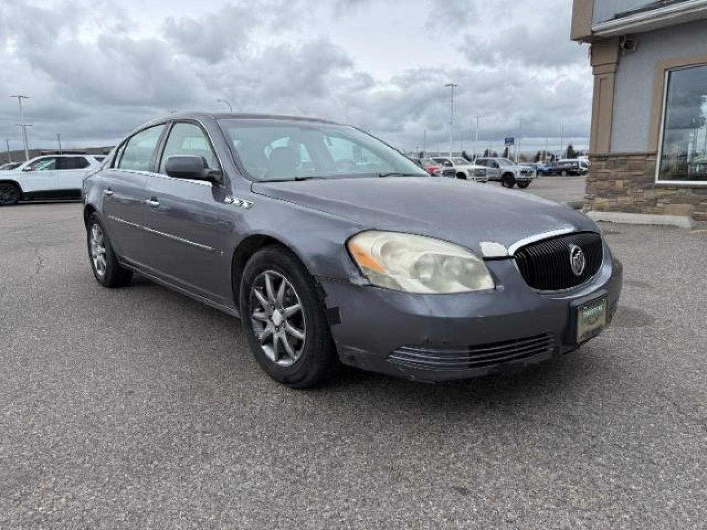 2007 GRAY /Titanium Buick Lucerne (1G4HD57257U) with an 38L V-6 regular unleaded engine, Automatic transmission, located at 1175 N Woodruff Ave, Idaho Falls, ID, 83401, 43.506901, -111.999657 - At Timberline Auto, finding a great deal on your next vehicle is always easy! Our experienced sales staff's goal is to help find you the right vehicle at the right price! Our knowledgeable finance department has options for almost any credit score. We offer extended service contract options to prote - Photo#26