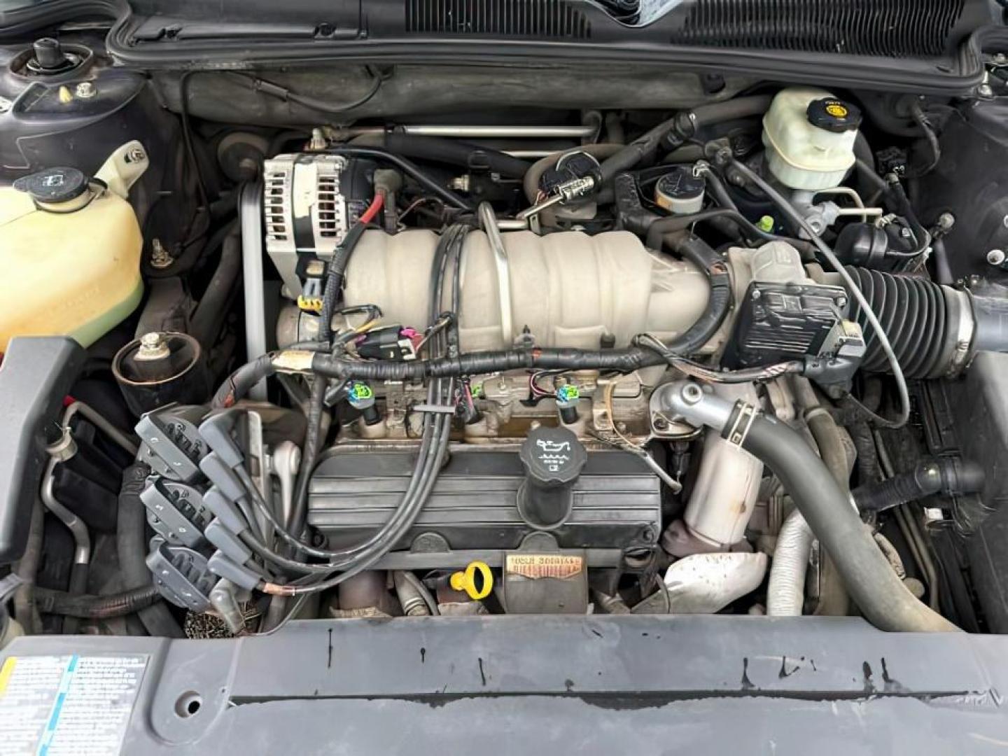 2007 GRAY /Titanium Buick Lucerne (1G4HD57257U) with an 38L V-6 regular unleaded engine, Automatic transmission, located at 1175 N Woodruff Ave, Idaho Falls, ID, 83401, 43.506901, -111.999657 - At Timberline Auto, finding a great deal on your next vehicle is always easy! Our experienced sales staff's goal is to help find you the right vehicle at the right price! Our knowledgeable finance department has options for almost any credit score. We offer extended service contract options to prote - Photo#19