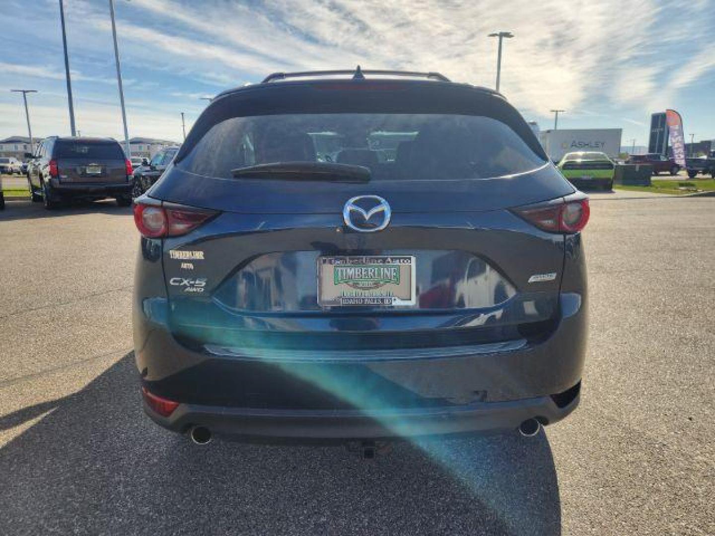 2018 BLUE /LEATHER Mazda CX-5 (JM3KFBCMXJ0) with an 25L I4 engine, Automatic transmission, located at 1175 N Woodruff Ave, Idaho Falls, ID, 83401, 43.506901, -111.999657 - At Timberline Auto, finding a great deal on your next vehicle is always easy! Our experienced sales staff's goal is to help find you the right vehicle at the right price! Our knowledgeable finance department has options for almost any credit score. We offer extended service contract options to prote - Photo#31