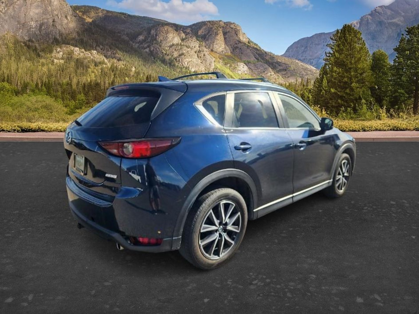 2018 BLUE /LEATHER Mazda CX-5 (JM3KFBCMXJ0) with an 25L I4 engine, Automatic transmission, located at 1175 N Woodruff Ave, Idaho Falls, ID, 83401, 43.506901, -111.999657 - At Timberline Auto, finding a great deal on your next vehicle is always easy! Our experienced sales staff's goal is to help find you the right vehicle at the right price! Our knowledgeable finance department has options for almost any credit score. We offer extended service contract options to prote - Photo#5