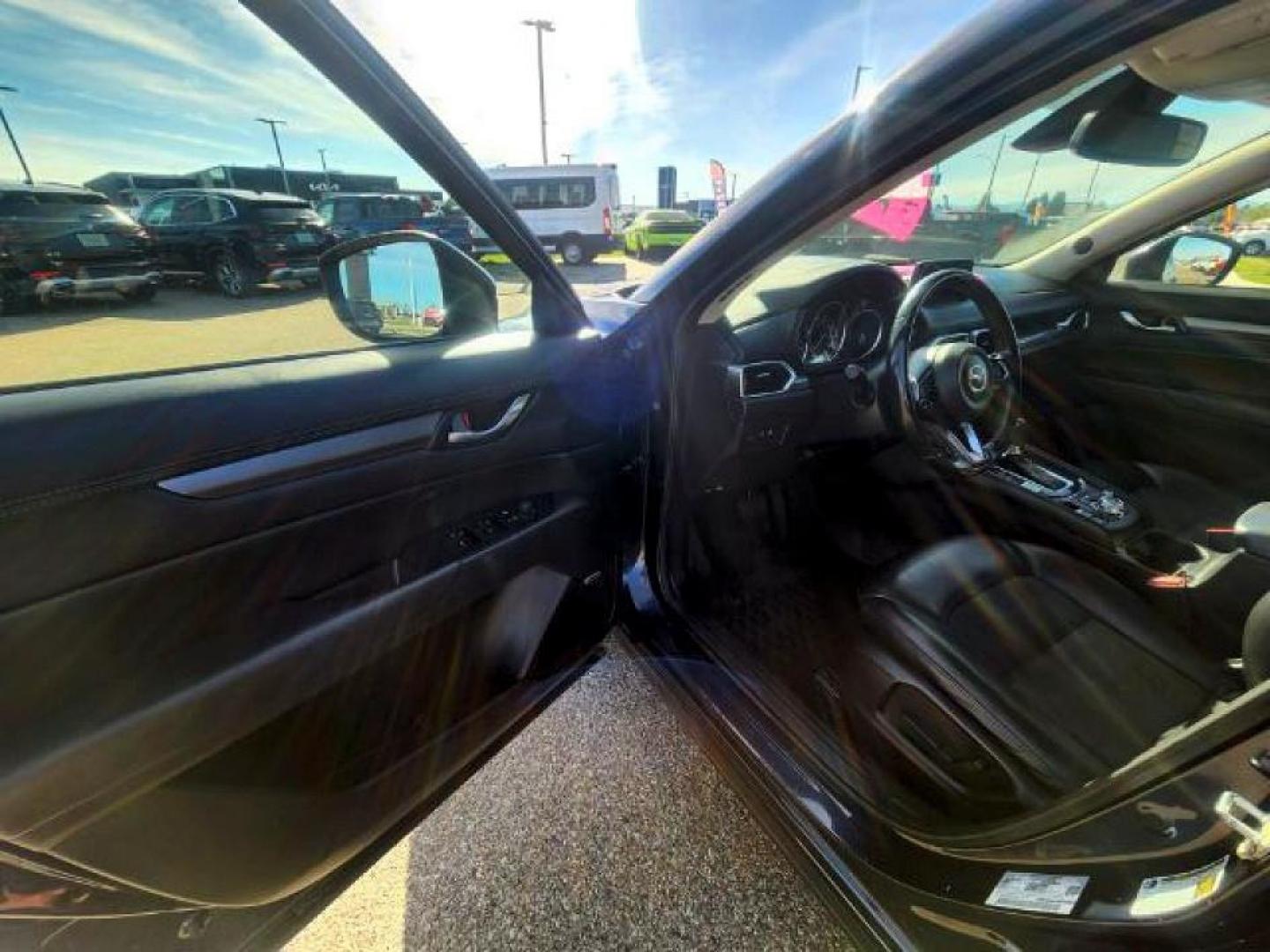 2018 BLUE /LEATHER Mazda CX-5 (JM3KFBCMXJ0) with an 25L I4 engine, Automatic transmission, located at 1175 N Woodruff Ave, Idaho Falls, ID, 83401, 43.506901, -111.999657 - At Timberline Auto, finding a great deal on your next vehicle is always easy! Our experienced sales staff's goal is to help find you the right vehicle at the right price! Our knowledgeable finance department has options for almost any credit score. We offer extended service contract options to prote - Photo#9