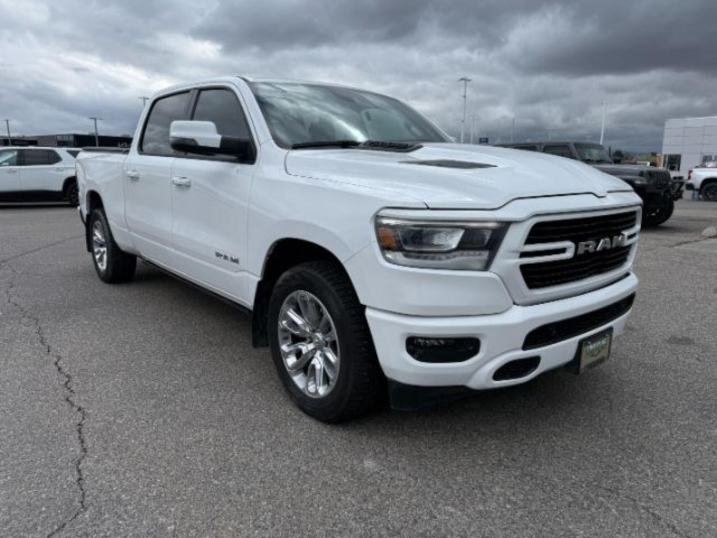 2023 WHITE /Black Ram 1500 (1C6SRFRT0PN) with an HEMI 57L V-8 variable valve control engine, Automatic transmission, located at 1175 N Woodruff Ave, Idaho Falls, ID, 83401, 43.506901, -111.999657 - At Timberline Auto, finding a great deal on your next vehicle is always easy! Our experienced sales staff's goal is to help find you the right vehicle at the right price! Our knowledgeable finance department has options for almost any credit score. We offer extended service contract options to prote - Photo#41