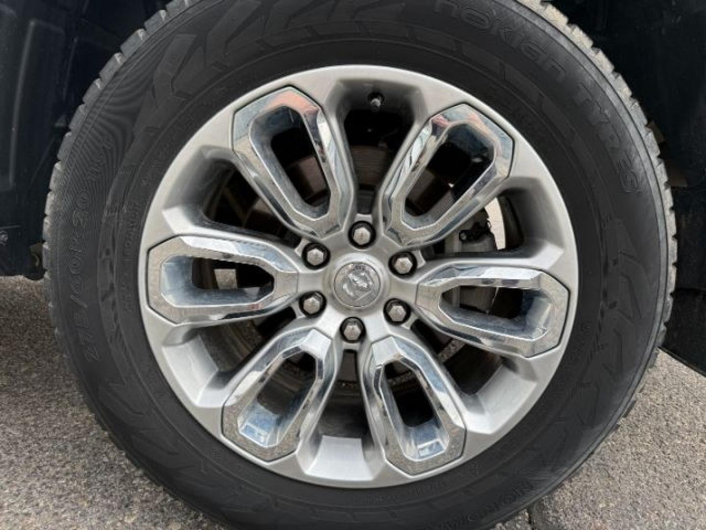 2023 WHITE /Black Ram 1500 (1C6SRFRT0PN) with an HEMI 57L V-8 variable valve control engine, Automatic transmission, located at 1175 N Woodruff Ave, Idaho Falls, ID, 83401, 43.506901, -111.999657 - At Timberline Auto, finding a great deal on your next vehicle is always easy! Our experienced sales staff's goal is to help find you the right vehicle at the right price! Our knowledgeable finance department has options for almost any credit score. We offer extended service contract options to prote - Photo#43