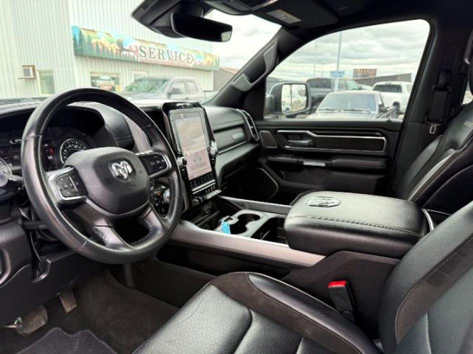 2023 WHITE /Black Ram 1500 Laramie Crew Cab 4x4 6'4 Box (1C6SRFRT0PN) with an HEMI 5.7L V-8 variable valve control engine, AUTOMATIC transmission, located at 1235 N Woodruff Ave., Idaho Falls, 83401, (208) 523-1053, 43.507172, -112.000488 - At Timberline Auto, finding a great deal on your next vehicle is always easy! Our experienced sales staff goal is to help find you the right vehicle at the right price! Our knowledgeable finance department has options for almost any credit score. We offer extended service contract options to prot- Photo#13
