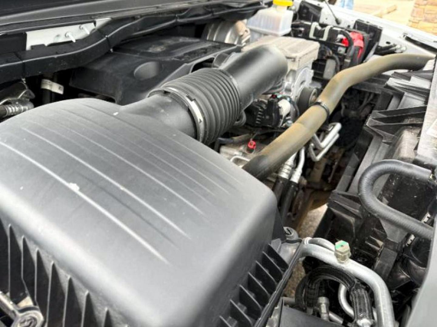 2023 WHITE /Black Ram 1500 (1C6SRFRT0PN) with an HEMI 57L V-8 variable valve control engine, Automatic transmission, located at 1175 N Woodruff Ave, Idaho Falls, ID, 83401, 43.506901, -111.999657 - At Timberline Auto, finding a great deal on your next vehicle is always easy! Our experienced sales staff's goal is to help find you the right vehicle at the right price! Our knowledgeable finance department has options for almost any credit score. We offer extended service contract options to prote - Photo#32