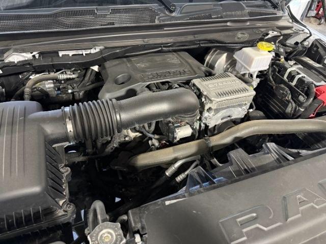 2023 WHITE /Black Ram 1500 Laramie Crew Cab 4x4 6'4 Box (1C6SRFRT0PN) with an HEMI 5.7L V-8 variable valve control engine, AUTOMATIC transmission, located at 1235 N Woodruff Ave., Idaho Falls, 83401, (208) 523-1053, 43.507172, -112.000488 - At Timberline Auto, finding a great deal on your next vehicle is always easy! Our experienced sales staff goal is to help find you the right vehicle at the right price! Our knowledgeable finance department has options for almost any credit score. We offer extended service contract options to prot- Photo#62