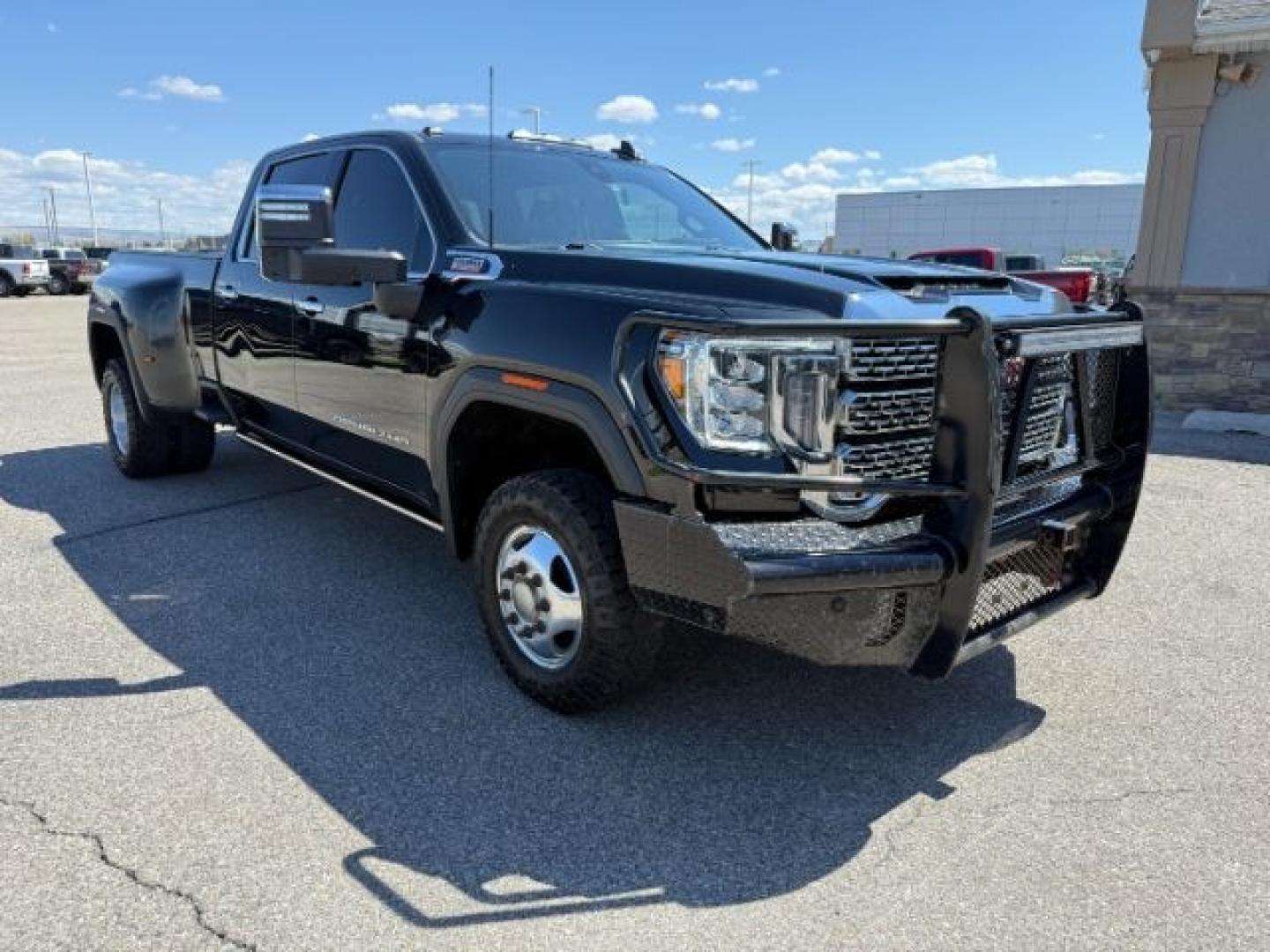 2022 BLACK /Jet Black GMC Sierra 3500HD 4WD Crew Cab Long Bed Denali (1GT49WEY4NF) with an Duramax 6.6L V-8 diesel direct injection engine, AUTOMATIC transmission, located at 1235 N Woodruff Ave., Idaho Falls, 83401, (208) 523-1053, 43.507172, -112.000488 - At Timberline Auto, finding a great deal on your next vehicle is always easy! Our experienced sales staff's goal is to help find you the right vehicle at the right price! Our knowledgeable finance department has options for almost any credit score. We offer extended service contract options to prote - Photo#38