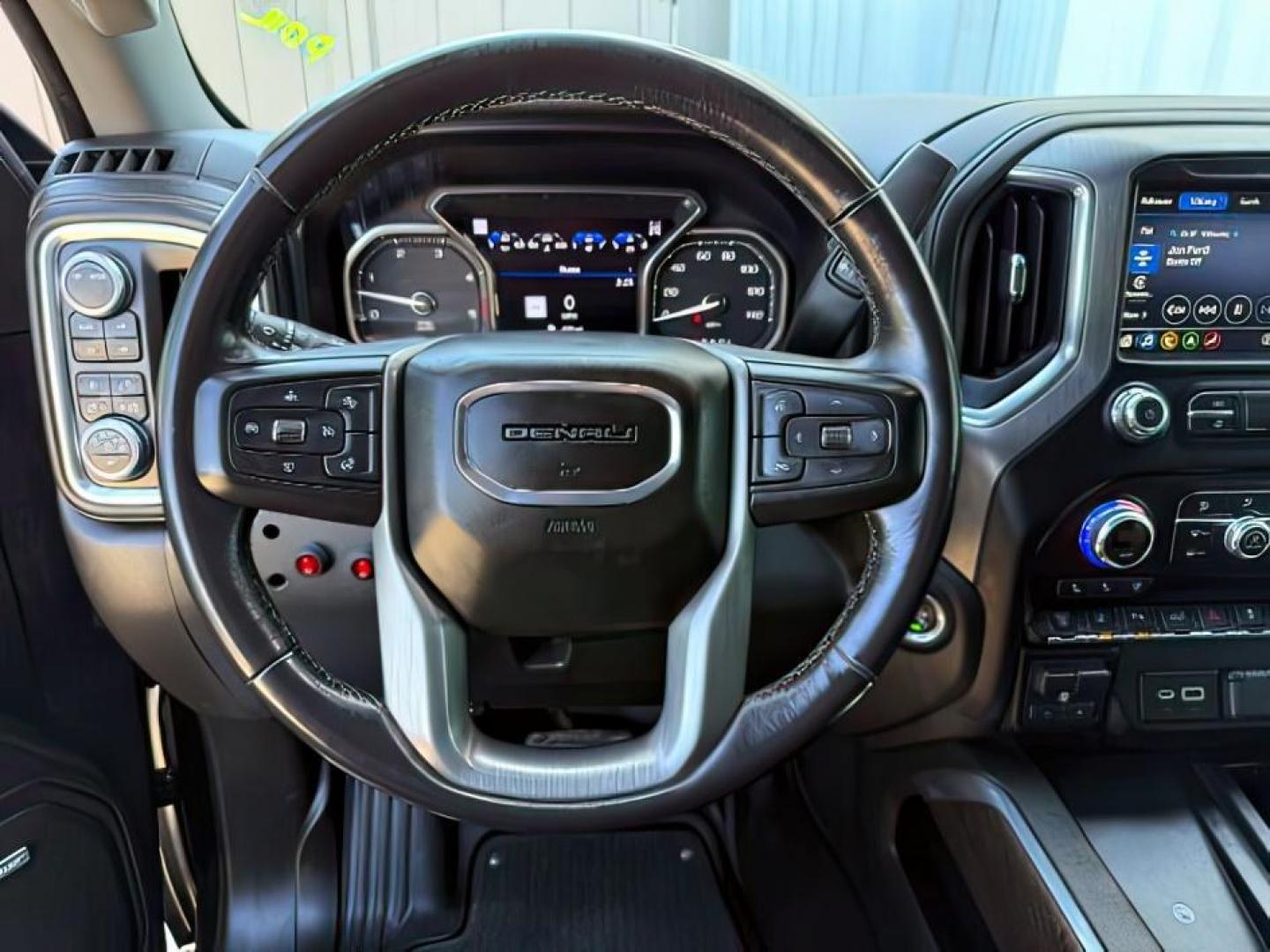 2022 BLACK /Jet Black GMC Sierra 3500HD 4WD Crew Cab Long Bed Denali (1GT49WEY4NF) with an Duramax 6.6L V-8 diesel direct injection engine, AUTOMATIC transmission, located at 1235 N Woodruff Ave., Idaho Falls, 83401, (208) 523-1053, 43.507172, -112.000488 - At Timberline Auto, finding a great deal on your next vehicle is always easy! Our experienced sales staff's goal is to help find you the right vehicle at the right price! Our knowledgeable finance department has options for almost any credit score. We offer extended service contract options to prote - Photo#14