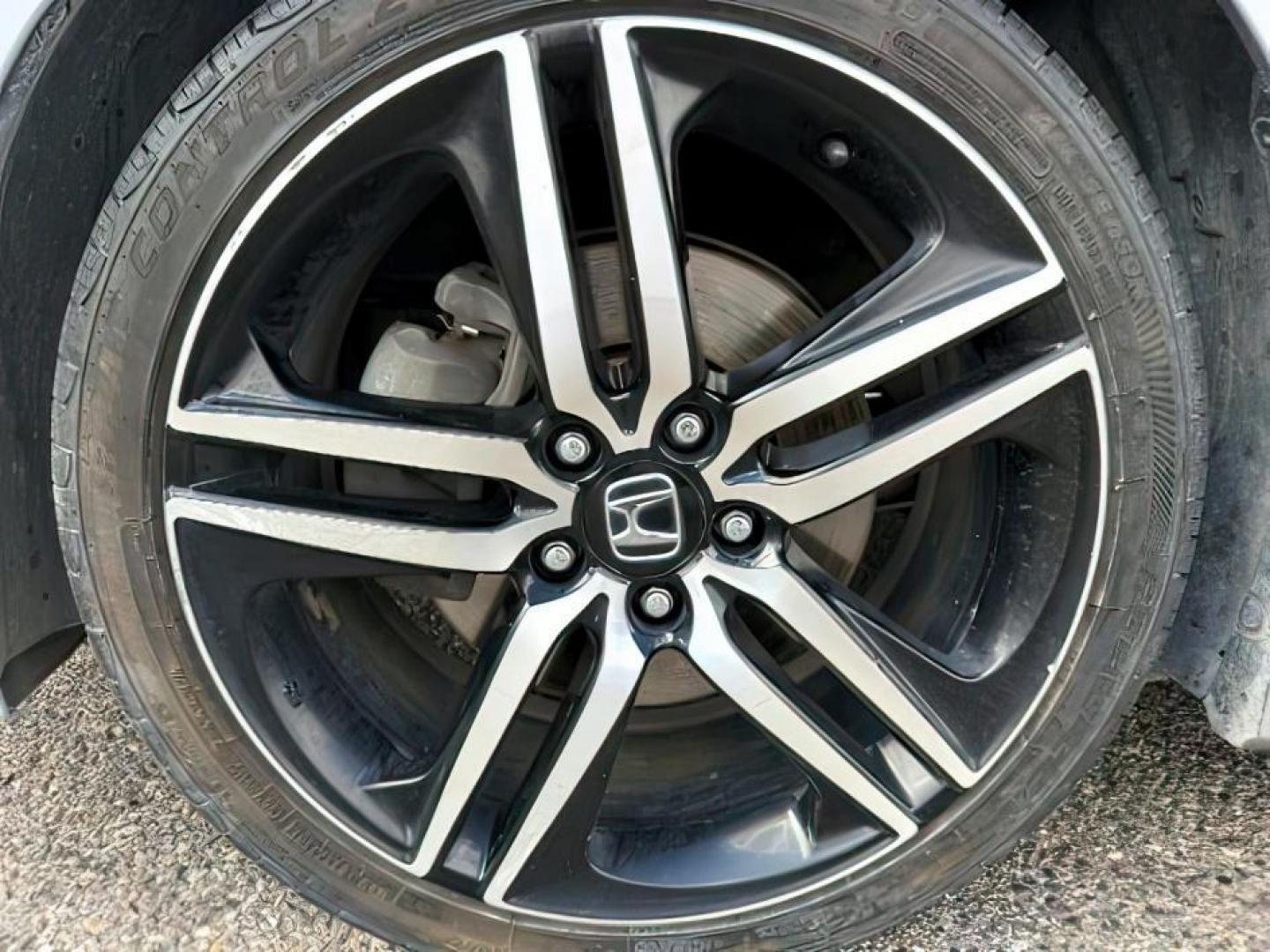 2017 SILVER /Black Honda Accord Sport (1HGCR2F50HA) with an 2.4L I-4 gasoline direct injection engine, AUTOMATIC transmission - At Timberline Auto, finding a great deal on your next vehicle is always easy! Our experienced sales staff's goal is to help find you the right vehicle at the right price! Our knowledgeable finance department has options for almost any credit score. We offer extended service contract options to prote - Photo#9