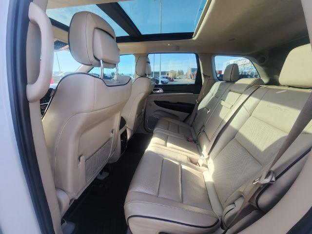 2020 WHITE /Black Jeep Grand Cherokee (1C4RJFJG3LC) with an Pentastar 36L V-6 DOHC engine, Automatic transmission, located at 1175 N Woodruff Ave, Idaho Falls, ID, 83401, 43.506901, -111.999657 - At Timberline Auto, finding a great deal on your next vehicle is always easy! Our experienced sales staff's goal is to help find you the right vehicle at the right price! Our knowledgeable finance department has options for almost any credit score. We offer extended service contract options to prote- Photo#38