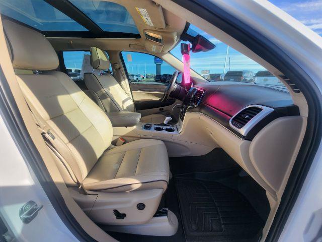 2020 WHITE /Black Jeep Grand Cherokee (1C4RJFJG3LC) with an Pentastar 36L V-6 DOHC engine, Automatic transmission, located at 1175 N Woodruff Ave, Idaho Falls, ID, 83401, 43.506901, -111.999657 - At Timberline Auto, finding a great deal on your next vehicle is always easy! Our experienced sales staff's goal is to help find you the right vehicle at the right price! Our knowledgeable finance department has options for almost any credit score. We offer extended service contract options to prote- Photo#42