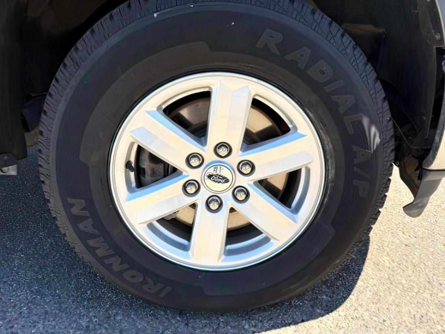 2021 GRAY /Black Ford F-150 XLT (1FTFW1E59MF) with an 5L V-8 port/direct injection engine, AUTOMATIC transmission - At Timberline Auto, finding a great deal on your next vehicle is always easy! Our experienced sales staff's goal is to help find you the right vehicle at the right price! Our knowledgeable finance department has options for almost any credit score. We offer extended service contract options to prote - Photo#11