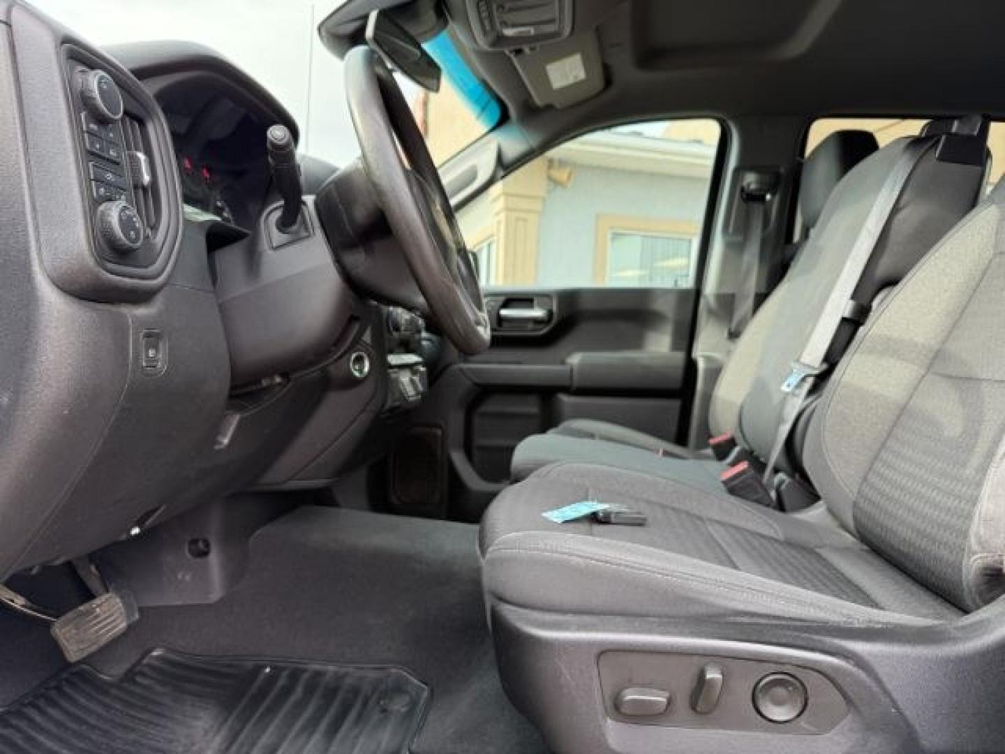 2022 WHITE /CLOTH Chevrolet Silverado 1500 (3GCPDBEK3NG) with an 27L V6 TURBO engine, Automatic transmission, located at 1175 N Woodruff Ave, Idaho Falls, ID, 83401, 43.506901, -111.999657 - At Timberline Auto, finding a great deal on your next vehicle is always easy! Our experienced sales staff's goal is to help find you the right vehicle at the right price! Our knowledgeable finance department has options for almost any credit score. We offer extended service contract options to prote - Photo#39