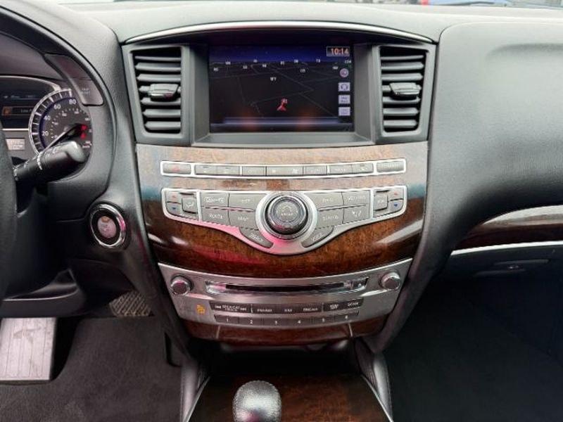 2013 Liquid Platinum /Graphite INFINITI JX35 Base (5N1AL0MM9DC) with an V6, 3.5L engine, CVT transmission, located at 1175 N Woodruff Ave, Idaho Falls, ID, 83401, 43.506901, -111.999657 - <b>Vehicle Details</b><br>Experience refined versatility in this pre-owned 2013 INFINITI JX35 Base AWD, now available in Idaho Falls, ID. Powered by a strong V6, 3.5L gasoline engine, this luxury crossover delivers confident performance, smooth acceleration, and the composed handling you want for da- Photo#18
