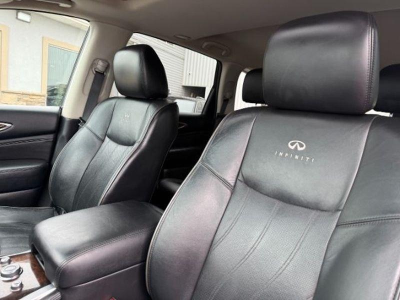 2013 Liquid Platinum /Graphite INFINITI JX35 Base (5N1AL0MM9DC) with an V6, 3.5L engine, CVT transmission, located at 1175 N Woodruff Ave, Idaho Falls, ID, 83401, 43.506901, -111.999657 - <b>Vehicle Details</b><br>Experience refined versatility in this pre-owned 2013 INFINITI JX35 Base AWD, now available in Idaho Falls, ID. Powered by a strong V6, 3.5L gasoline engine, this luxury crossover delivers confident performance, smooth acceleration, and the composed handling you want for da- Photo#23