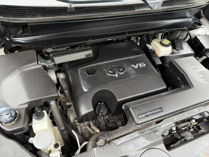 2013 Liquid Platinum /Graphite INFINITI JX35 Base (5N1AL0MM9DC) with an V6, 3.5L engine, CVT transmission, located at 1175 N Woodruff Ave, Idaho Falls, ID, 83401, 43.506901, -111.999657 - <b>Vehicle Details</b><br>Experience refined versatility in this pre-owned 2013 INFINITI JX35 Base AWD, now available in Idaho Falls, ID. Powered by a strong V6, 3.5L gasoline engine, this luxury crossover delivers confident performance, smooth acceleration, and the composed handling you want for da- Photo#27