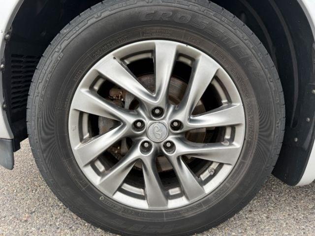 2013 SILVER /CLOTH Infiniti JX35 (5N1AL0MM9DC) with an 35L V6 engine, Automatic transmission, located at 1175 N Woodruff Ave, Idaho Falls, ID, 83401, 43.506901, -111.999657 - 2013 Infiniti JX35 powered by a 3.5L V6 engine paired with a CVT automatic transmission. Premium 7-passenger luxury SUV offering strong everyday performance and smooth highway driving. Features include leather-appointed seating, three-row configuration, tri-zone climate control, Bluetooth connectivi - Photo#41