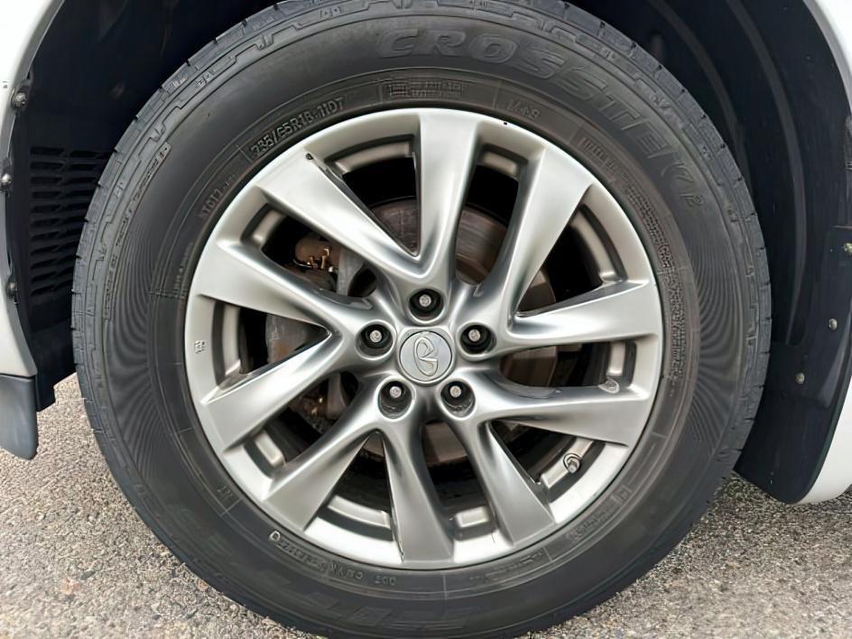 2013 SILVER /CLOTH Infiniti JX35 (5N1AL0MM9DC) with an 35L V6 engine, Automatic transmission, located at 1175 N Woodruff Ave, Idaho Falls, ID, 83401, 43.506901, -111.999657 - 2013 Infiniti JX35 powered by a 3.5L V6 engine paired with a CVT automatic transmission. Premium 7-passenger luxury SUV offering strong everyday performance and smooth highway driving. Features include leather-appointed seating, three-row configuration, tri-zone climate control, Bluetooth connectivi - Photo#13