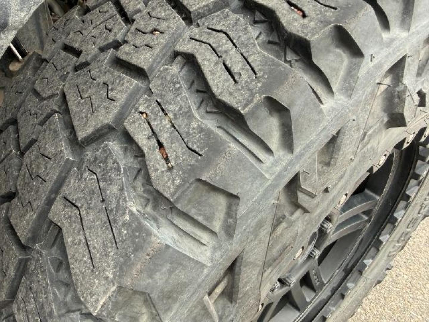 2021 SILVER /Black Ram 1500 Lone Star Crew Cab 4x4 5'7 Box (1C6SRFFT6MN) with an HEMI 5.7L V-8 variable valve control engine, AUTOMATIC transmission, located at 1235 N Woodruff Ave., Idaho Falls, 83401, (208) 523-1053, 43.507172, -112.000488 - At Timberline Auto, finding a great deal on your next vehicle is always easy! Our experienced sales staff goal is to help find you the right vehicle at the right price! Our knowledgeable finance department has options for almost any credit score. We offer extended service contract options to prot - Photo#40