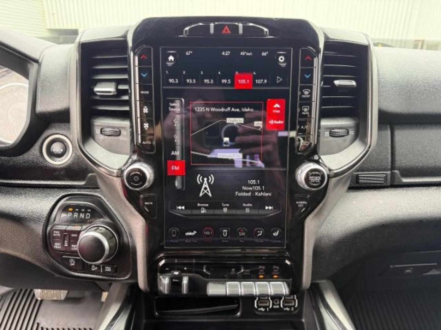 2021 SILVER /Black Ram 1500 Lone Star Crew Cab 4x4 5'7 Box (1C6SRFFT6MN) with an HEMI 5.7L V-8 variable valve control engine, AUTOMATIC transmission, located at 1235 N Woodruff Ave., Idaho Falls, 83401, (208) 523-1053, 43.507172, -112.000488 - At Timberline Auto, finding a great deal on your next vehicle is always easy! Our experienced sales staff goal is to help find you the right vehicle at the right price! Our knowledgeable finance department has options for almost any credit score. We offer extended service contract options to prot - Photo#45