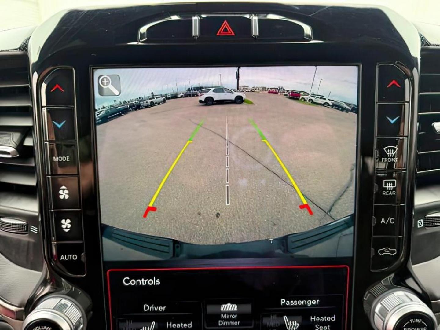 2021 SILVER /Black Ram 1500 Lone Star Crew Cab 4x4 5'7 Box (1C6SRFFT6MN) with an HEMI 5.7L V-8 variable valve control engine, AUTOMATIC transmission, located at 1235 N Woodruff Ave., Idaho Falls, 83401, (208) 523-1053, 43.507172, -112.000488 - At Timberline Auto, finding a great deal on your next vehicle is always easy! Our experienced sales staff goal is to help find you the right vehicle at the right price! Our knowledgeable finance department has options for almost any credit score. We offer extended service contract options to prot - Photo#16