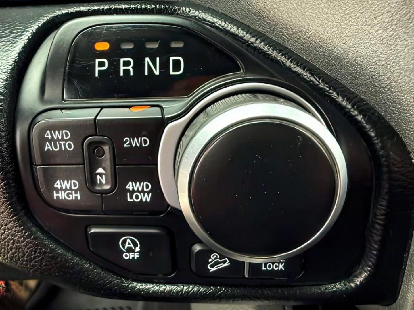 2021 SILVER /Black Ram 1500 Lone Star Crew Cab 4x4 5'7 Box (1C6SRFFT6MN) with an HEMI 5.7L V-8 variable valve control engine, AUTOMATIC transmission, located at 1235 N Woodruff Ave., Idaho Falls, 83401, (208) 523-1053, 43.507172, -112.000488 - At Timberline Auto, finding a great deal on your next vehicle is always easy! Our experienced sales staff goal is to help find you the right vehicle at the right price! Our knowledgeable finance department has options for almost any credit score. We offer extended service contract options to prot - Photo#17