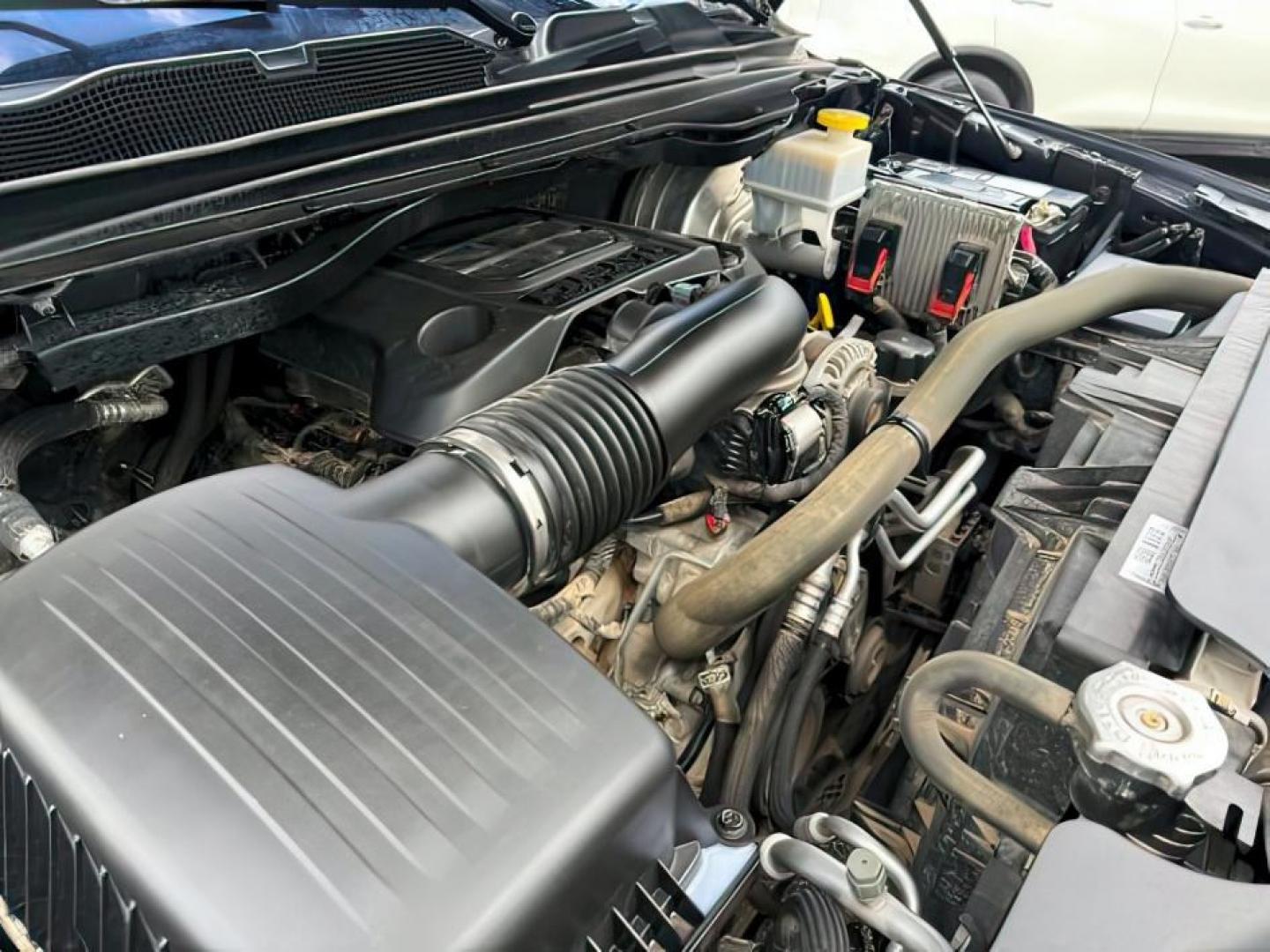 2019 GRAY /CLOTH Ram 1500 Crew Cab (1C6SRFMTXKN) with an 57L V8 engine, Automatic transmission, located at 1175 N Woodruff Ave, Idaho Falls, ID, 83401, 43.506901, -111.999657 - At Timberline Auto, finding a great deal on your next vehicle is always easy! Our experienced sales staff goal is to help find you the right vehicle at the right price! Our knowledgeable finance department has options for almost any credit score. We offer extended service contract options to prot - Photo#30