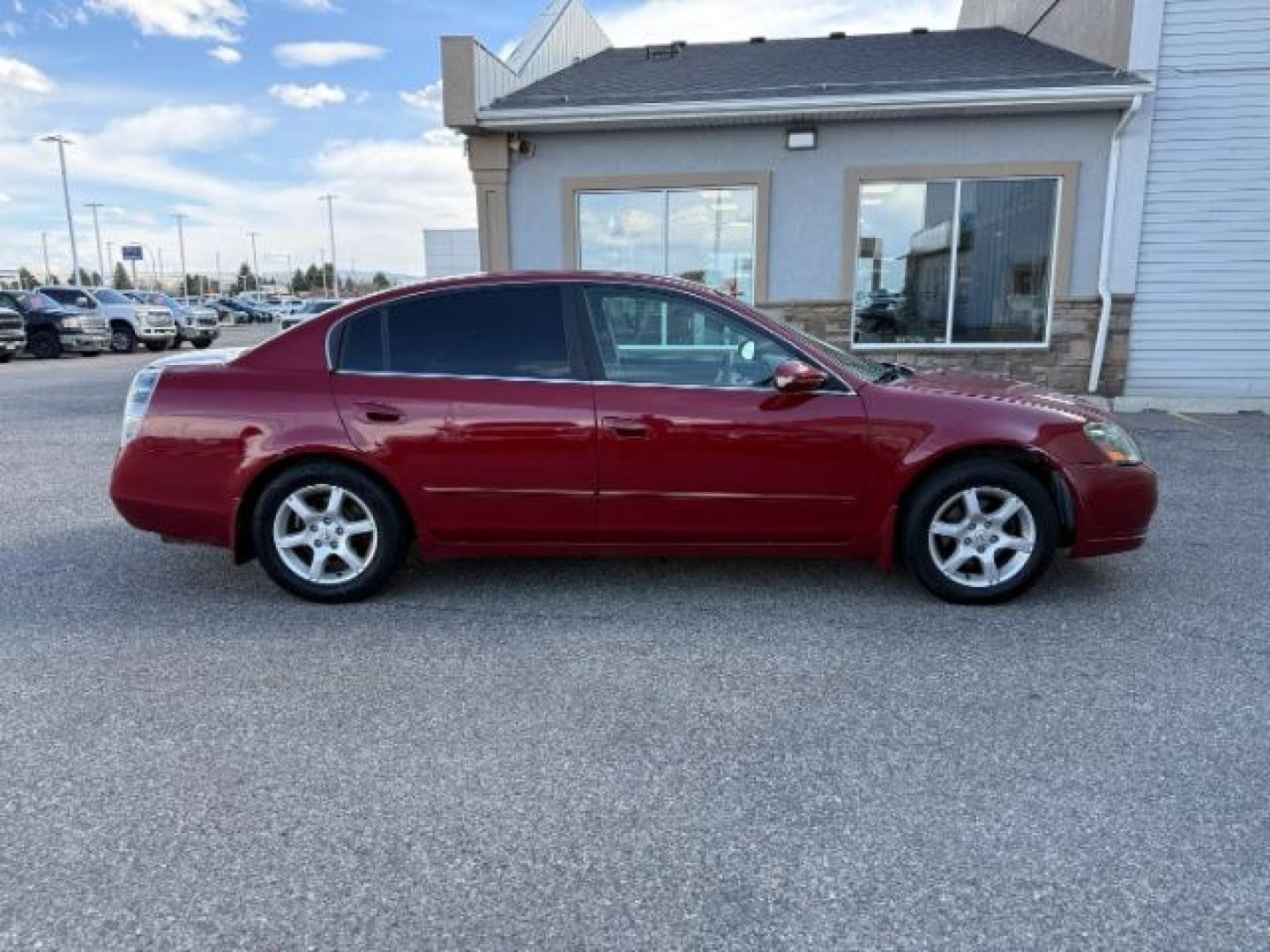 2006 RED /Charcoal Nissan Altima (1N4AL11D16N) with an 25L I-4 DOHC engine, Automatic transmission, located at 1175 N Woodruff Ave, Idaho Falls, ID, 83401, 43.506901, -111.999657 - At Timberline Auto, finding a great deal on your next vehicle is always easy! Our experienced sales staff goal is to help find you the right vehicle at the right price! Our knowledgeable finance department has options for almost any credit score. We offer extended service contract options to prot - Photo#27