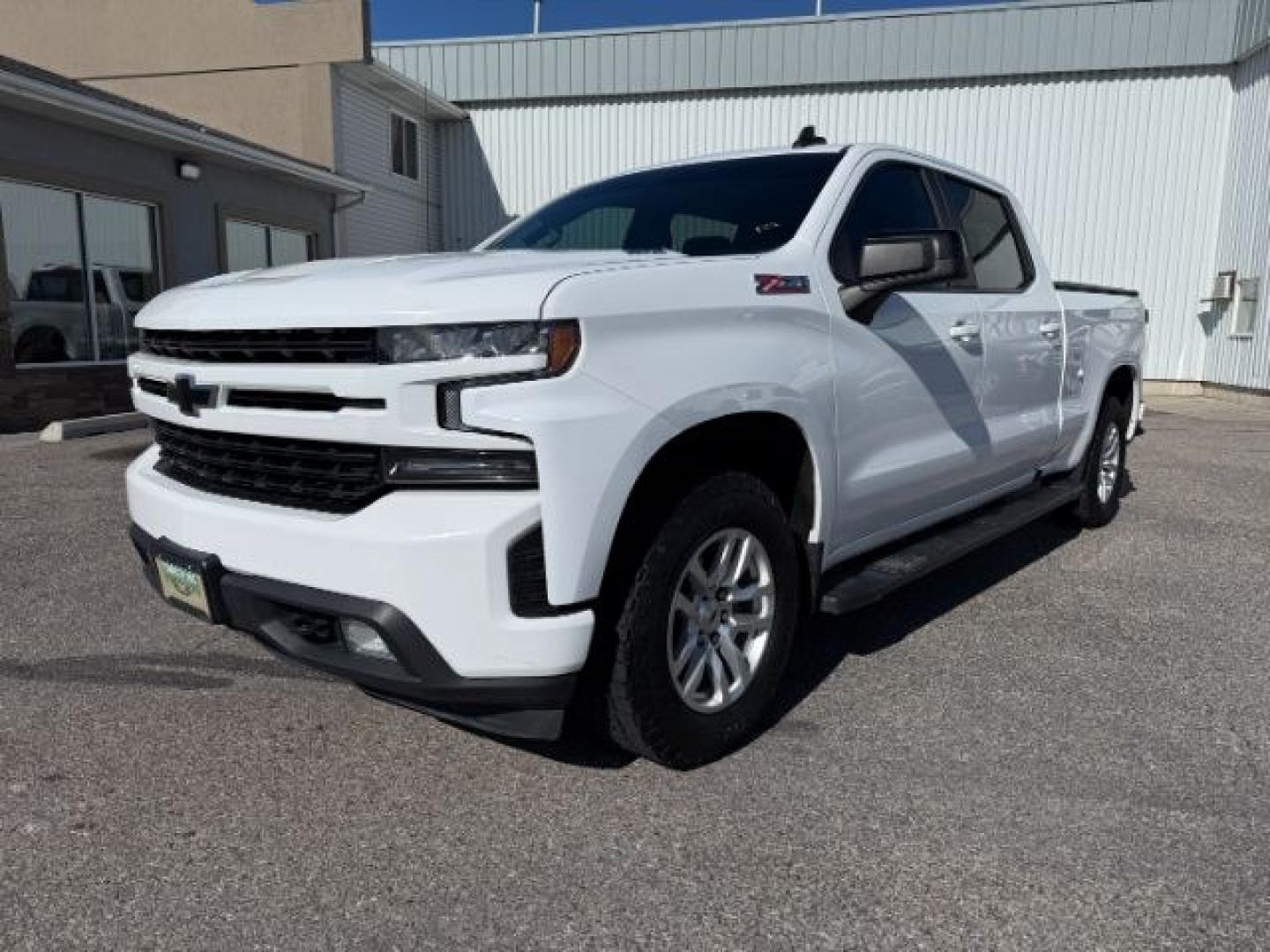 2020 WHITE /LEATHER Chevrolet Silverado 1500 RST (3GCUYEET1LG) with an 3.0L I6 TURBO DIESEL engine, AUTOMATIC transmission, located at 1235 N Woodruff Ave., Idaho Falls, 83401, (208) 523-1053, 43.507172, -112.000488 - Photo#30