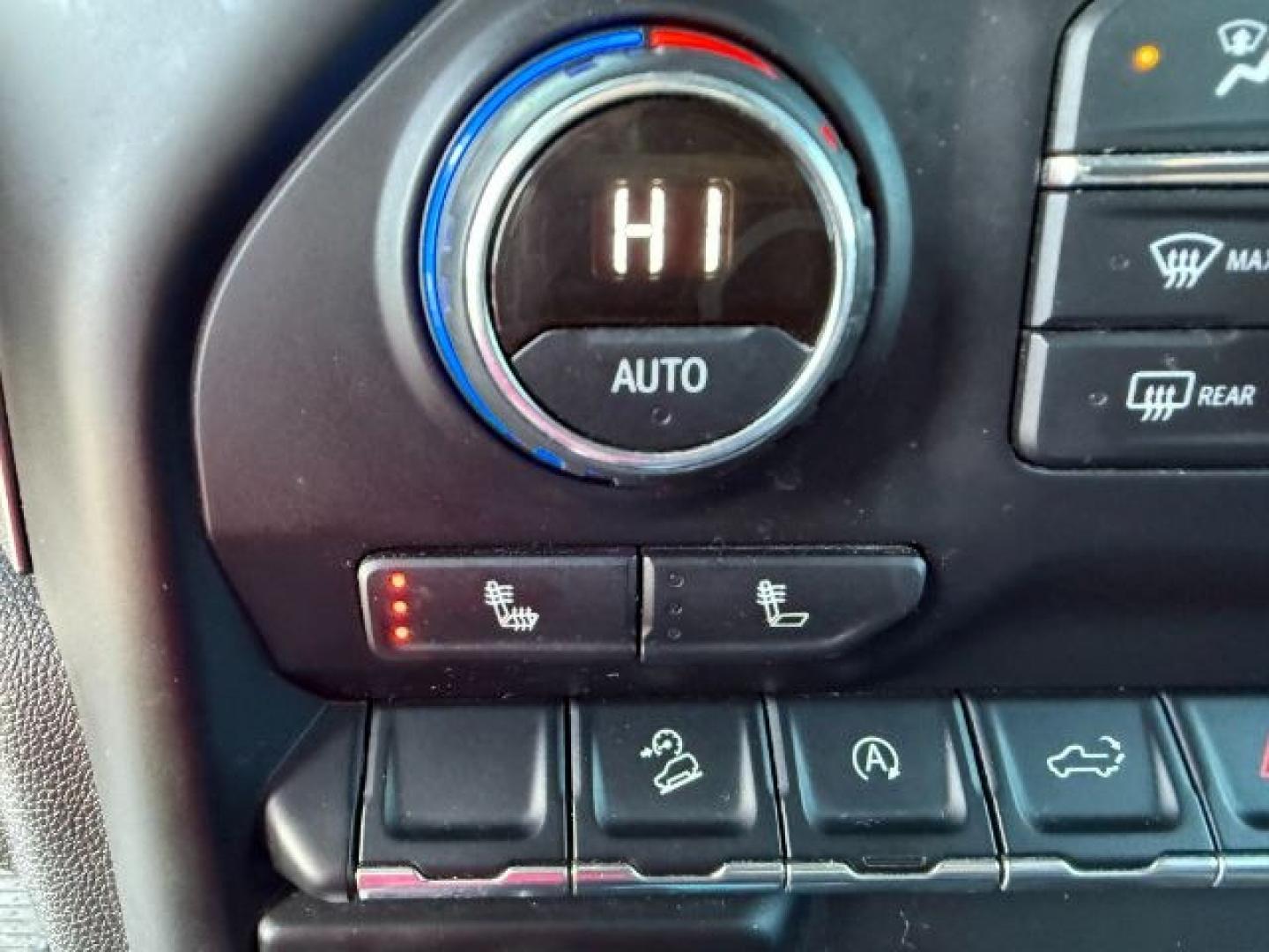 2020 WHITE /LEATHER Chevrolet Silverado 1500 RST (3GCUYEET1LG) with an 3.0L I6 TURBO DIESEL engine, AUTOMATIC transmission, located at 1235 N Woodruff Ave., Idaho Falls, 83401, (208) 523-1053, 43.507172, -112.000488 - Photo#48