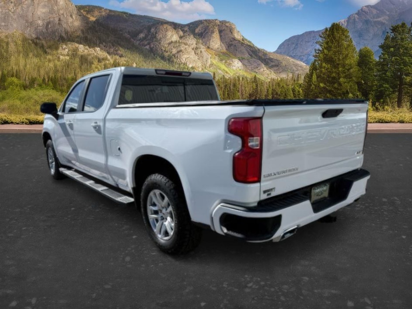2020 WHITE /LEATHER Chevrolet Silverado 1500 RST (3GCUYEET1LG) with an 3.0L I6 TURBO DIESEL engine, AUTOMATIC transmission, located at 1235 N Woodruff Ave., Idaho Falls, 83401, (208) 523-1053, 43.507172, -112.000488 - Photo#2