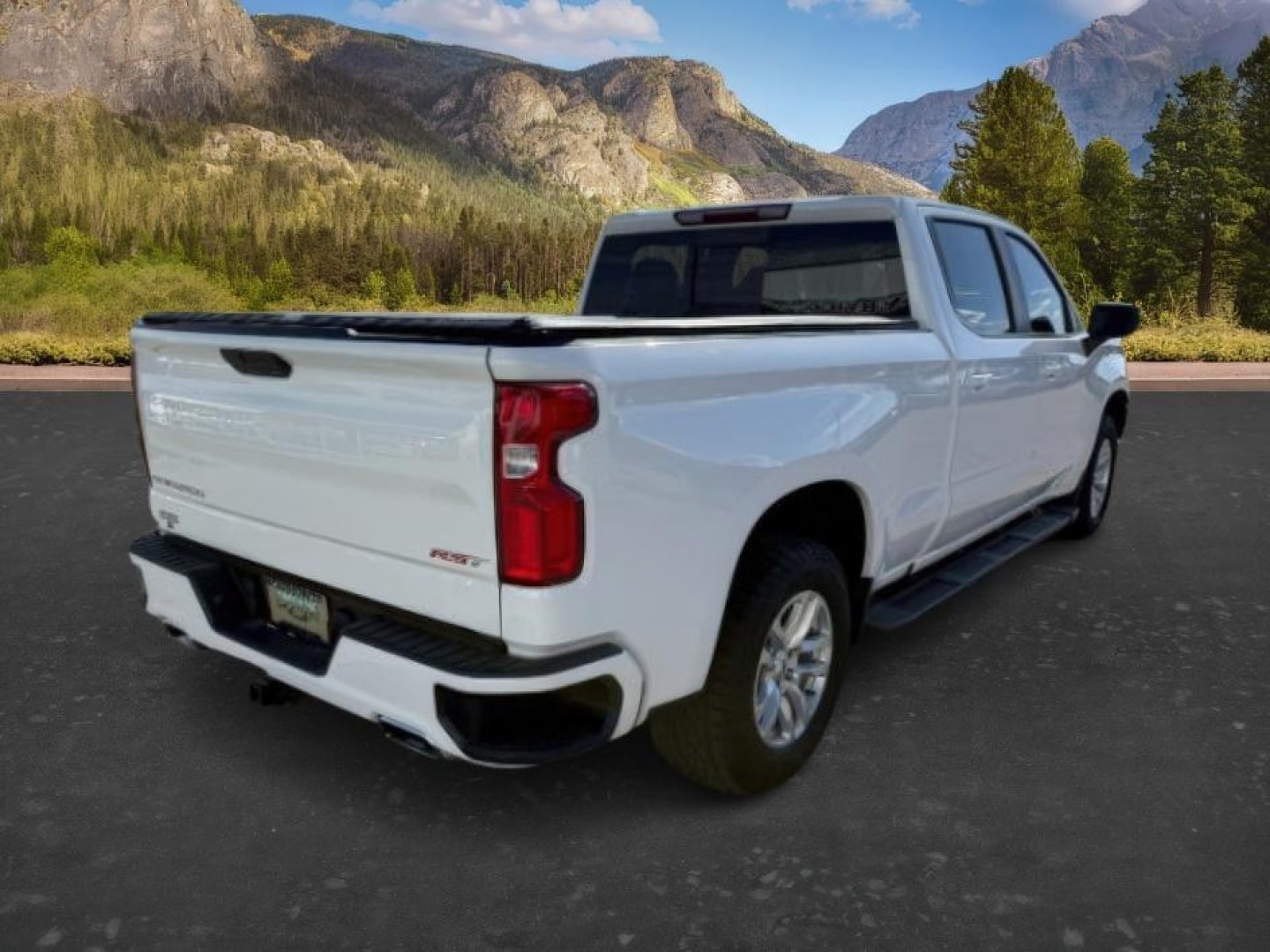 2020 WHITE /LEATHER Chevrolet Silverado 1500 RST (3GCUYEET1LG) with an 3.0L I6 TURBO DIESEL engine, AUTOMATIC transmission, located at 1235 N Woodruff Ave., Idaho Falls, 83401, (208) 523-1053, 43.507172, -112.000488 - Photo#6