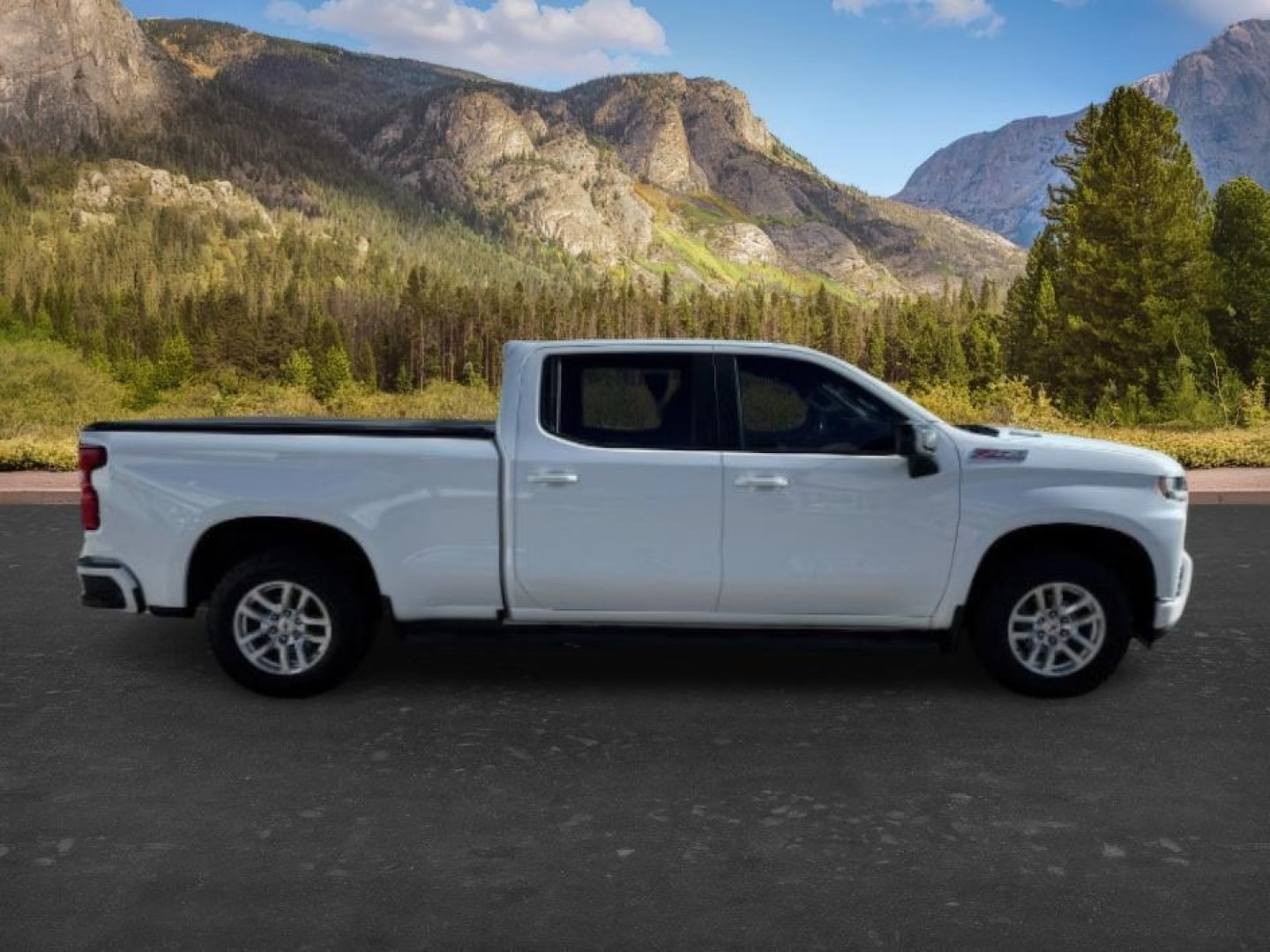 2020 WHITE /LEATHER Chevrolet Silverado 1500 RST (3GCUYEET1LG) with an 3.0L I6 TURBO DIESEL engine, AUTOMATIC transmission, located at 1235 N Woodruff Ave., Idaho Falls, 83401, (208) 523-1053, 43.507172, -112.000488 - Photo#7