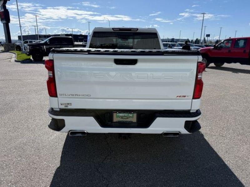 2020 Summit White /Jet Black Chevrolet Silverado RST (3GCUYEET1LG) with an 6 Cyl, 3.0L engine, 10-speed automatic transmission, located at 1175 N Woodruff Ave, Idaho Falls, ID, 83401, 43.506901, -111.999657 - <b>Vehicle Details</b><br>Looking for a capable full-size truck with modern style and strong diesel performance? This pre-owned 2020 Chevrolet Silverado 1500 RST with 4WD is ready for work, play, and everything in between. Powered by a 6 Cyl, 3.0L Diesel engine, this Chevrolet Silverado delivers con- Photo#3