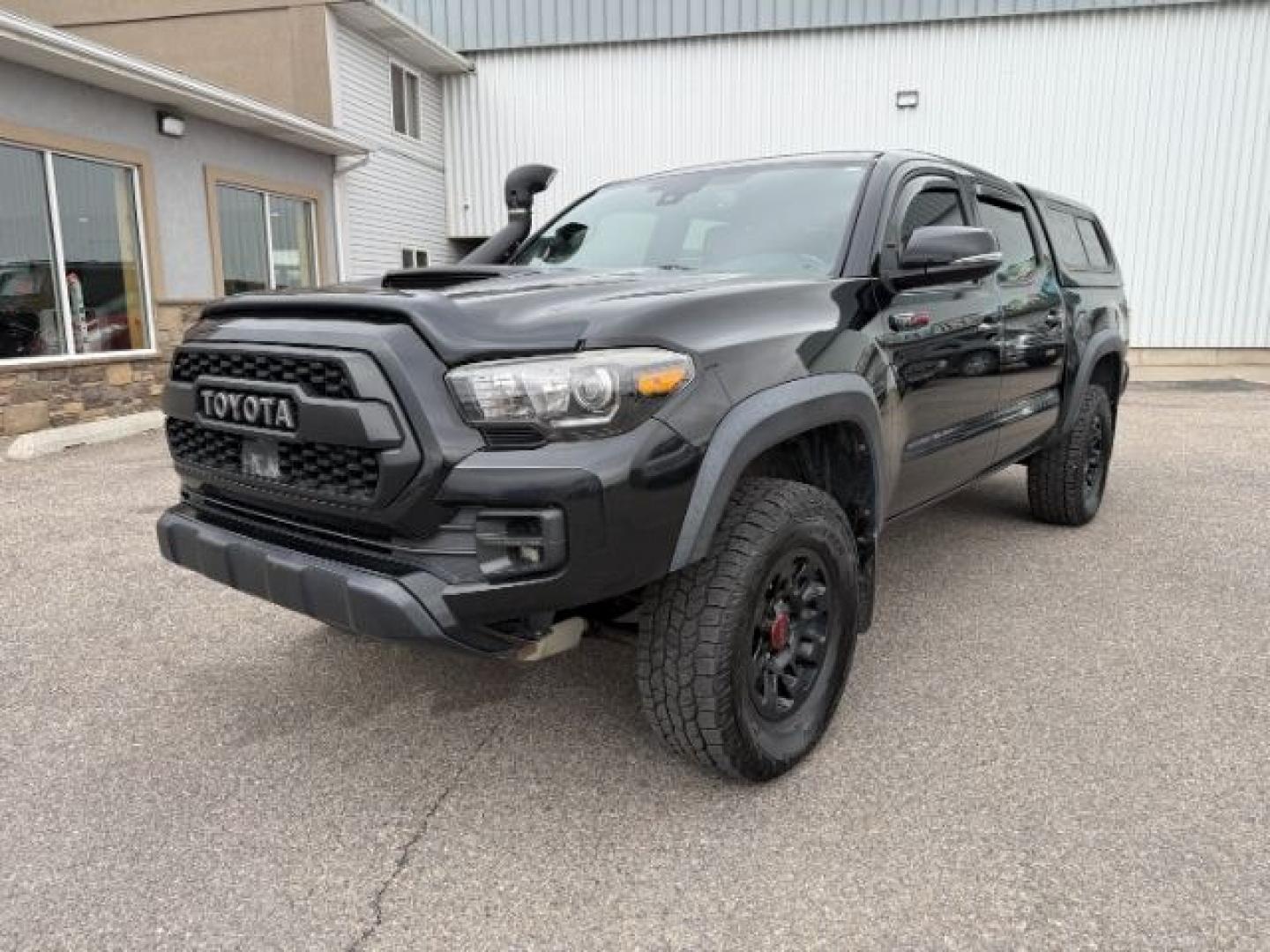 2018 BLACK /LEATHER Toyota Tacoma (5TFCZ5AN8JX) with an 35L V-6 portdirect injection engine, Automatic transmission, located at 1175 N Woodruff Ave, Idaho Falls, ID, 83401, 43.506901, -111.999657 - At Timberline Auto, finding a great deal on your next vehicle is always easy! Our experienced sales staff goal is to help find you the right vehicle at the right price! Our knowledgeable finance department has options for almost any credit score. We offer extended service contract options to prot - Photo#25