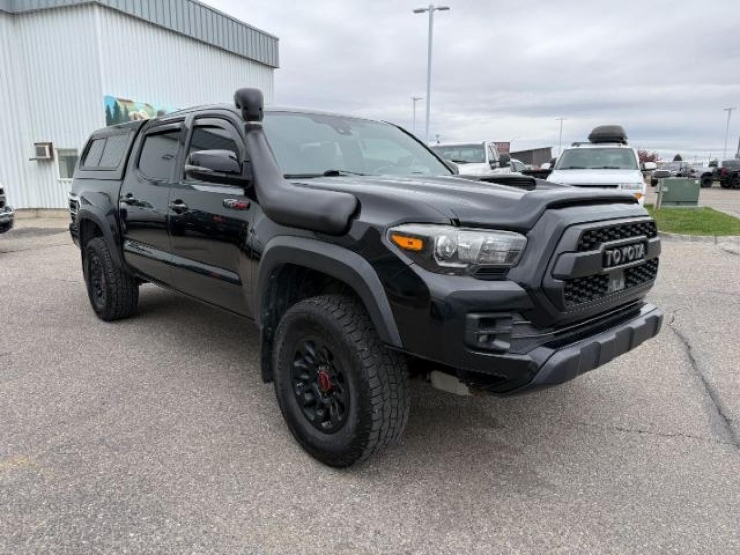 2018 BLACK /LEATHER Toyota Tacoma (5TFCZ5AN8JX) with an 35L V-6 portdirect injection engine, Automatic transmission, located at 1175 N Woodruff Ave, Idaho Falls, ID, 83401, 43.506901, -111.999657 - At Timberline Auto, finding a great deal on your next vehicle is always easy! Our experienced sales staff goal is to help find you the right vehicle at the right price! Our knowledgeable finance department has options for almost any credit score. We offer extended service contract options to prot - Photo#32