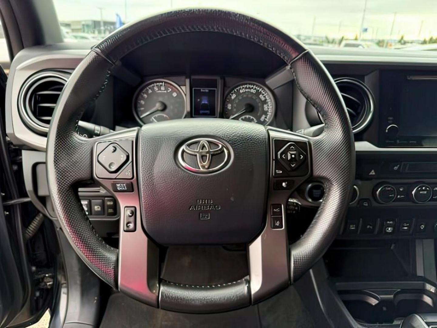2018 BLACK /LEATHER Toyota Tacoma (5TFCZ5AN8JX) with an 35L V-6 portdirect injection engine, Automatic transmission, located at 1175 N Woodruff Ave, Idaho Falls, ID, 83401, 43.506901, -111.999657 - At Timberline Auto, finding a great deal on your next vehicle is always easy! Our experienced sales staff goal is to help find you the right vehicle at the right price! Our knowledgeable finance department has options for almost any credit score. We offer extended service contract options to prot - Photo#14