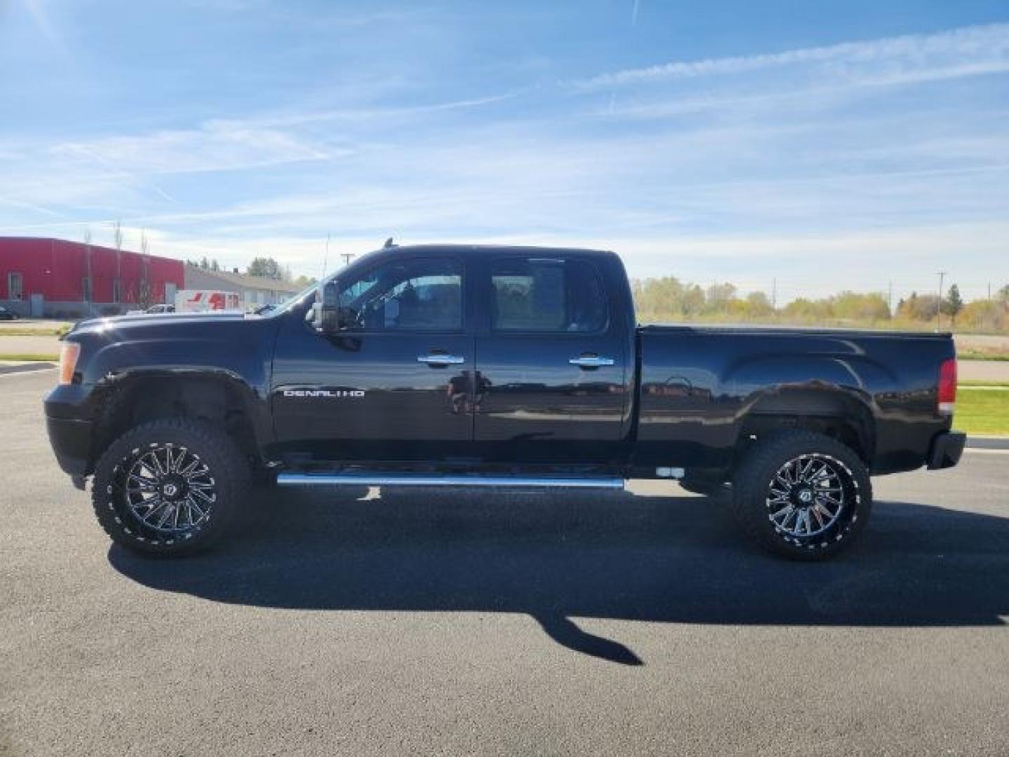 2011 Onyx Black /Ebony Leather Interior GMC Sierra 2500HD (1GT125C83BF) with an 66L V8 OHV 32V TURBO DIESEL engine, Automatic transmission, located at 1175 N Woodruff Ave, Idaho Falls, ID, 83401, 43.506901, -111.999657 - At Timberline Auto, finding a great deal on your next vehicle is always easy! Our experienced sales staff goal is to help find you the right vehicle at the right price! Our knowledgeable finance department has options for almost any credit score. We offer extended service contract options to prot - Photo#1