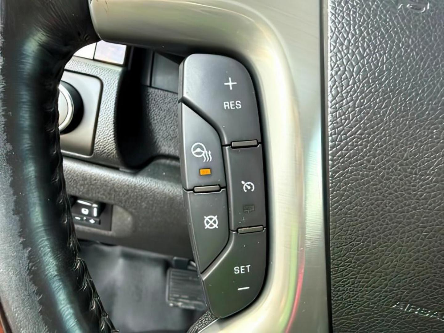 2011 Onyx Black /Ebony Leather Interior GMC Sierra 2500HD Denali Crew Cab 4WD (1GT125C83BF) with an 6.6L V8 OHV 32V TURBO DIESEL engine, 6-Speed Automatic transmission, located at 1235 N Woodruff Ave., Idaho Falls, 83401, (208) 523-1053, 43.507172, -112.000488 - At Timberline Auto, finding a great deal on your next vehicle is always easy! Our experienced sales staff goal is to help find you the right vehicle at the right price! Our knowledgeable finance department has options for almost any credit score. We offer extended service contract options to prot - Photo#18