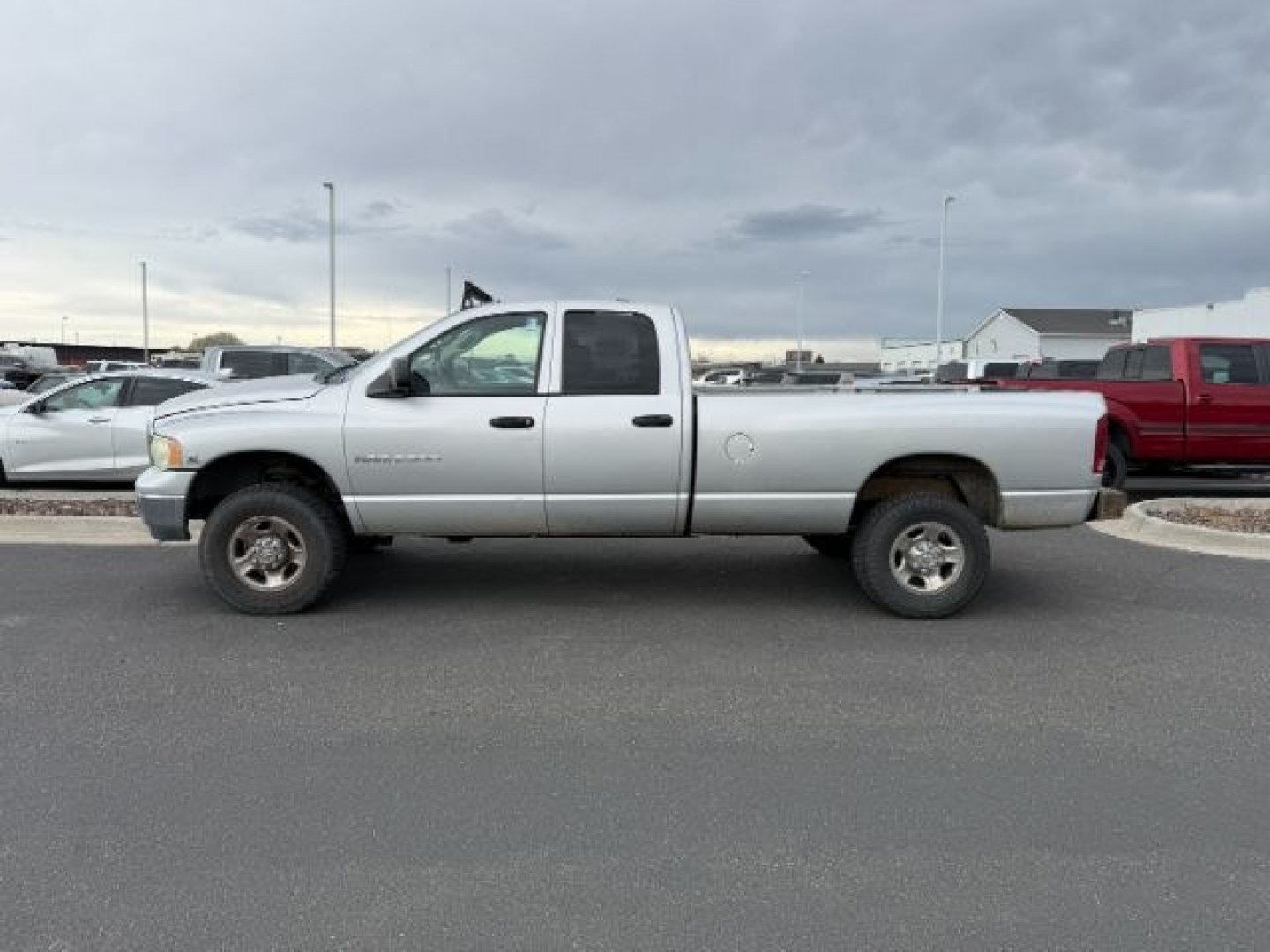 2004 SILVER /Dark Slate Gray Dodge Ram 2500 SLT (3D7KU28C54G) with an Cummins 5.9L I-6 diesel direct injection engine, AUTOMATIC transmission, located at 1235 N Woodruff Ave., Idaho Falls, 83401, (208) 523-1053, 43.507172, -112.000488 - At Timberline Auto, finding a great deal on your next vehicle is always easy! Our experienced sales staff goal is to help find you the right vehicle at the right price! Our knowledgeable finance department has options for almost any credit score. We offer extended service contract options to prot - Photo#0