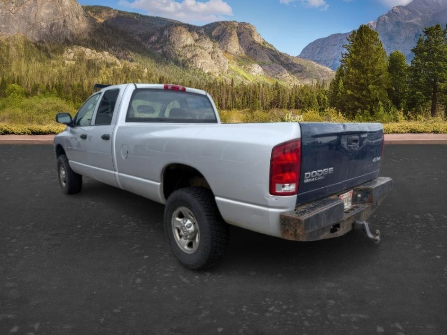 2004 SILVER /Dark Slate Gray Dodge Ram 2500 SLT (3D7KU28C54G) with an Cummins 5.9L I-6 diesel direct injection engine, AUTOMATIC transmission, located at 1235 N Woodruff Ave., Idaho Falls, 83401, (208) 523-1053, 43.507172, -112.000488 - At Timberline Auto, finding a great deal on your next vehicle is always easy! Our experienced sales staff goal is to help find you the right vehicle at the right price! Our knowledgeable finance department has options for almost any credit score. We offer extended service contract options to prot - Photo#2