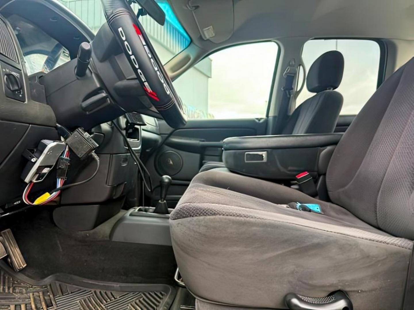 2004 SILVER /Dark Slate Gray Dodge Ram 2500 SLT (3D7KU28C54G) with an Cummins 5.9L I-6 diesel direct injection engine, AUTOMATIC transmission, located at 1235 N Woodruff Ave., Idaho Falls, 83401, (208) 523-1053, 43.507172, -112.000488 - At Timberline Auto, finding a great deal on your next vehicle is always easy! Our experienced sales staff goal is to help find you the right vehicle at the right price! Our knowledgeable finance department has options for almost any credit score. We offer extended service contract options to prot - Photo#10