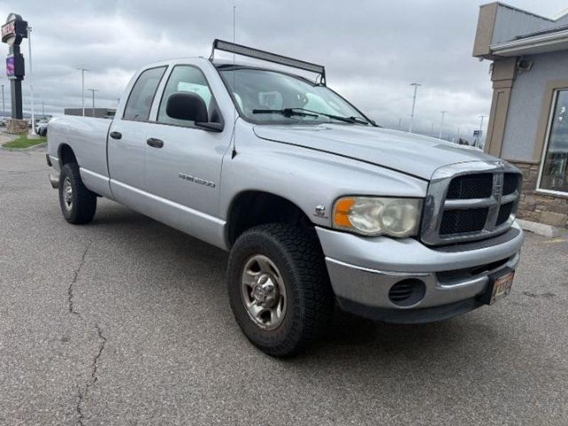 2004 Bright Silver Metallic Clearcoat /Dark Slate Gray Dodge Ram Pickup SLT (3D7KU28C54G) with an 6 Cyl, 5.9L engine, 4-speed automatic transmission, located at 1175 N Woodruff Ave, Idaho Falls, ID, 83401, 43.506901, -111.999657 - <b>Vehicle Details</b><br>Powerful, capable, and ready for work or weekend adventure, this 2004 Dodge Ram Pickup 2500 SLT/Laramie 4WD is a heavy-duty diesel truck built to handle demanding jobs with confidence. Equipped with the legendary 6-cylinder, 5.9L Diesel engine, it delivers the torque and du- Photo#6